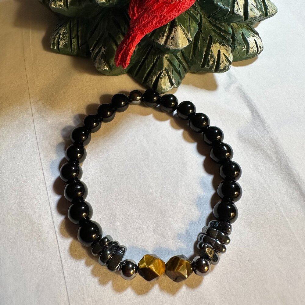 Shio Bracelet "Perfect accessories to tickle your sense of style & fun."
